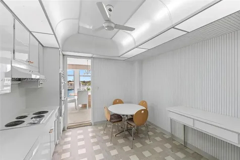 5055 Collins Avenue Miami Beach FL 33140
