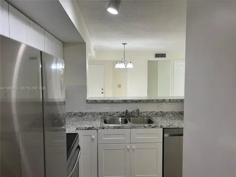 655 SW 111th Way Pembroke Pines FL 33025