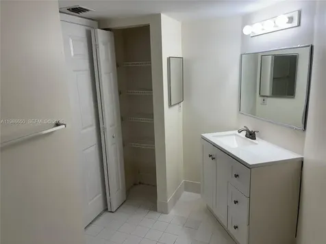 655 SW 111th Way Pembroke Pines FL 33025