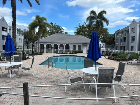 655 SW 111th Way Pembroke Pines FL 33025