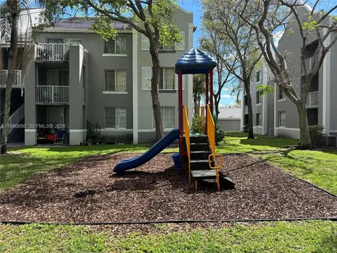 655 SW 111th Way Pembroke Pines FL 33025