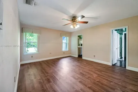 10805 SW 128th Terrace Miami FL 33176