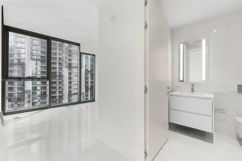 300 Biscayne Boulevard Way Miami FL 33131