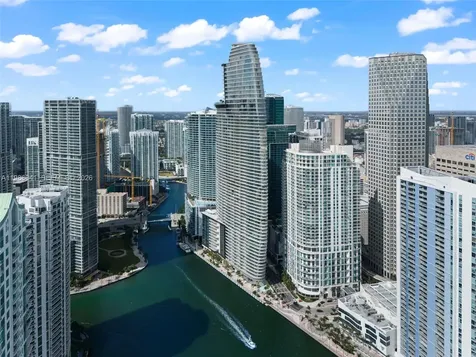 300 Biscayne Boulevard Way Miami FL 33131