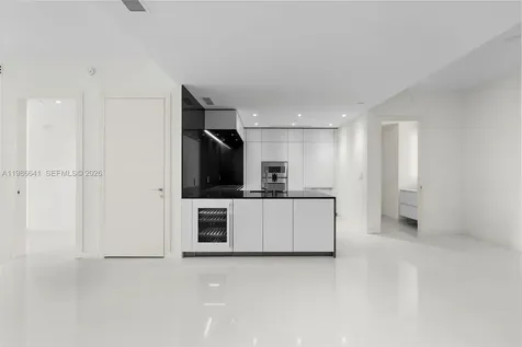 300 Biscayne Boulevard Way Miami FL 33131