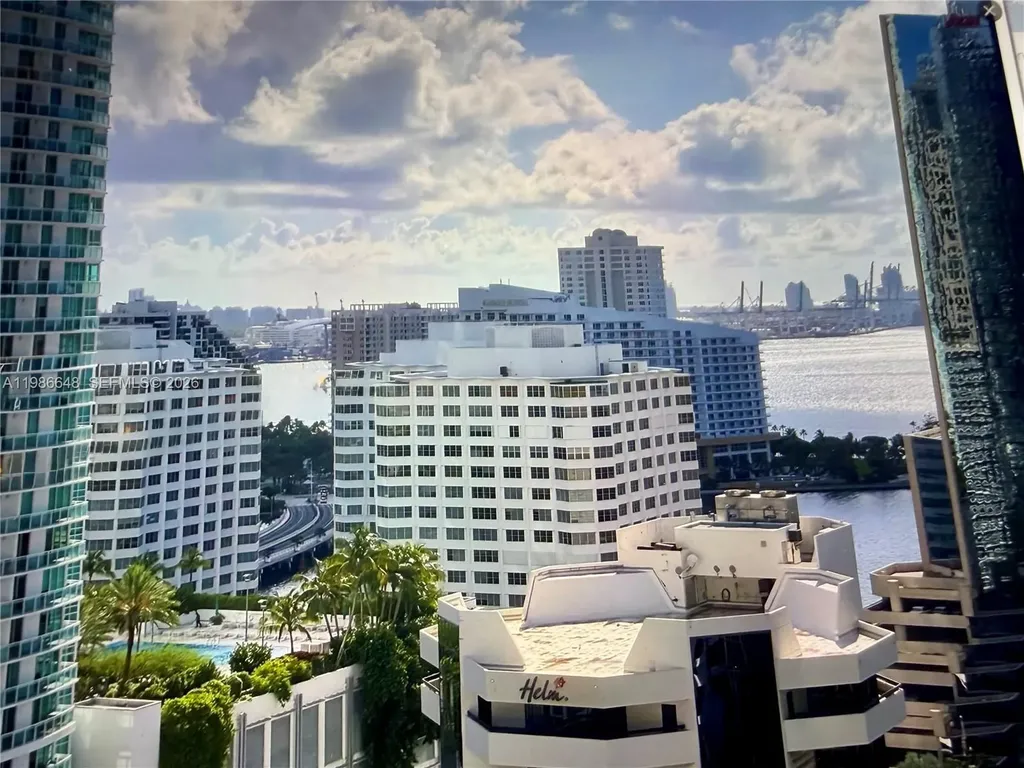 1050 Brickell Avenue Miami FL 33131