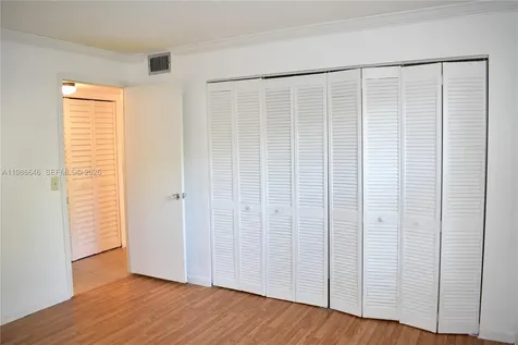 9561 Sunrise Lakes Boulevard Sunrise FL 33322