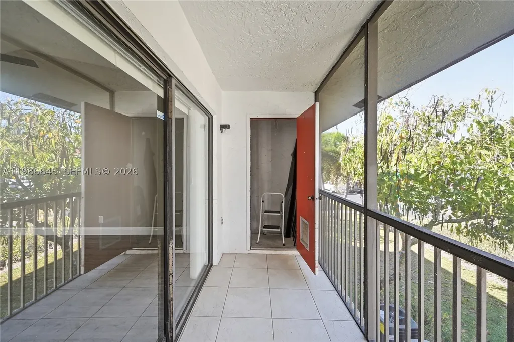 2564 NW 89th Drive Coral Springs FL 33065