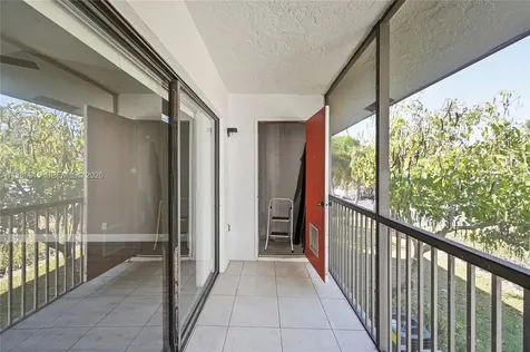 2564 NW 89th Drive Coral Springs FL 33065