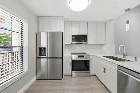 2564 NW 89th Drive Coral Springs FL 33065