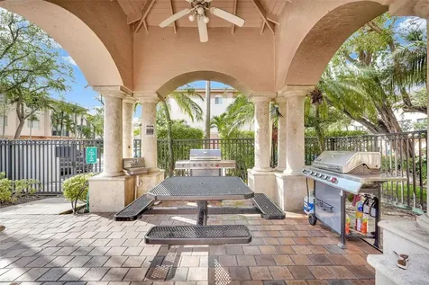 2107 SE 10th Avenue Fort Lauderdale FL 33316
