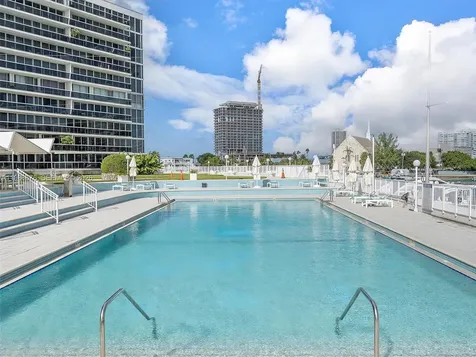 900 Bay Drive Miami Beach FL 33141