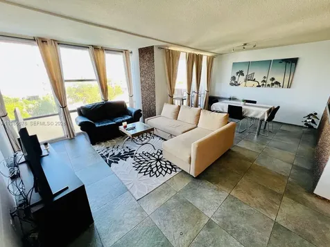900 Bay Drive Miami Beach FL 33141