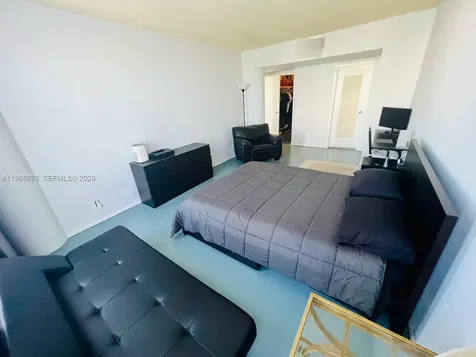 900 Bay Drive Miami Beach FL 33141