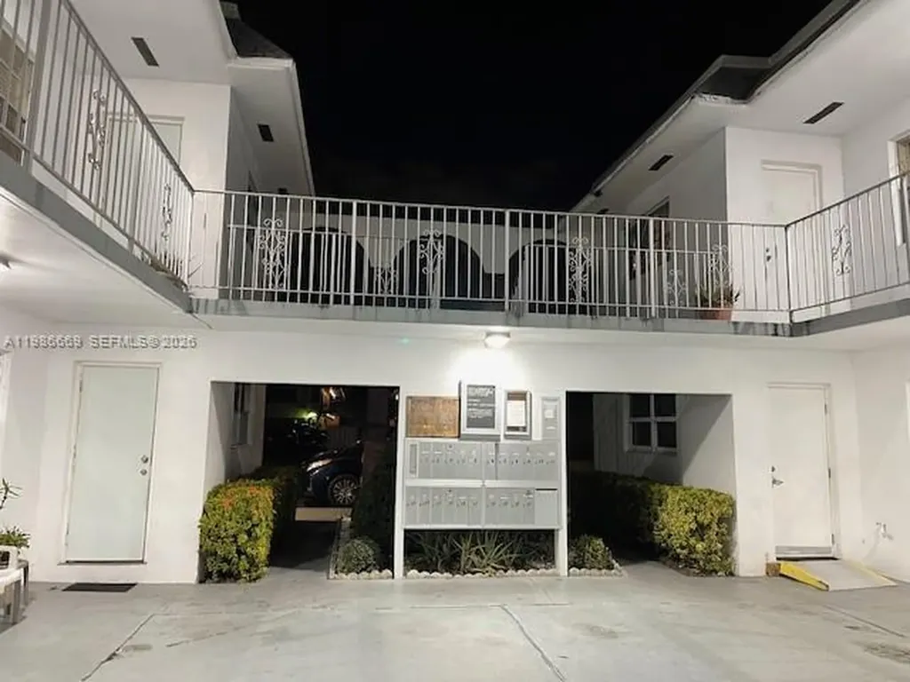 2826 Van Buren Street Hollywood FL 33020