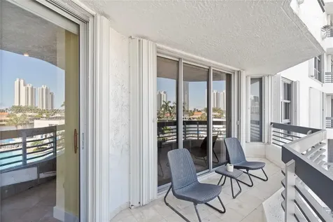19101 NE 36th Court Aventura FL 33180