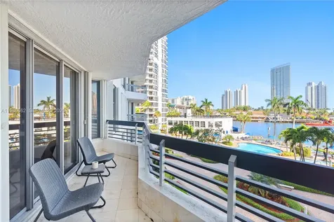 19101 NE 36th Court Aventura FL 33180