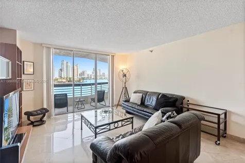 19101 NE 36th Court Aventura FL 33180