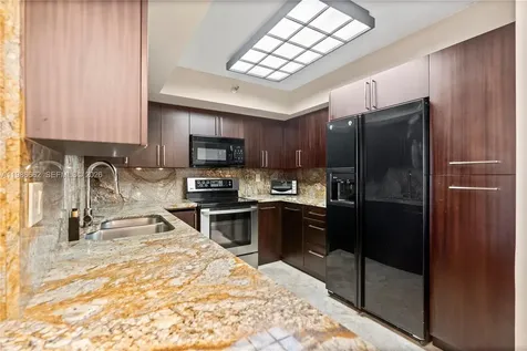 19101 NE 36th Court Aventura FL 33180