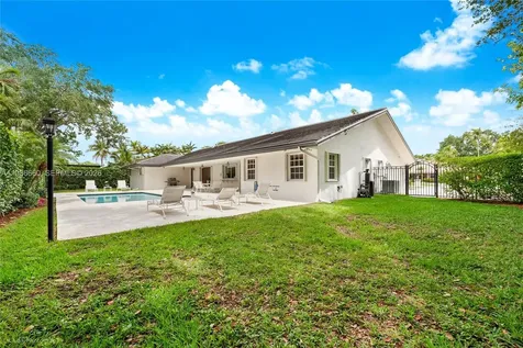 10422 SW 121st Street Miami FL 33176