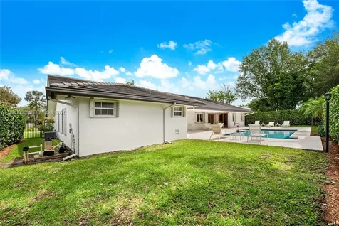10422 SW 121st Street Miami FL 33176