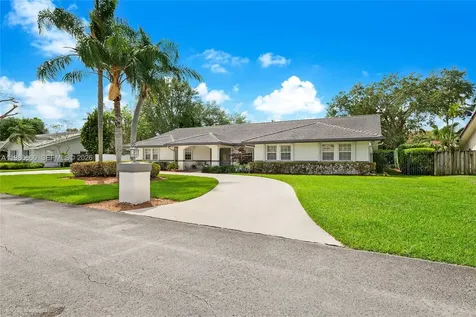 10422 SW 121st Street Miami FL 33176