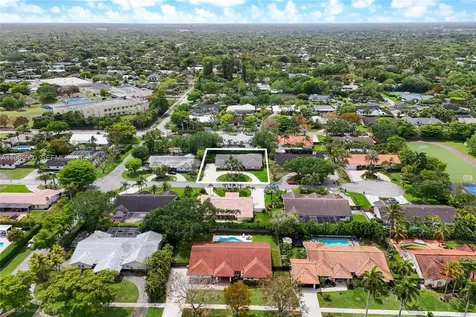 10422 SW 121st Street Miami FL 33176