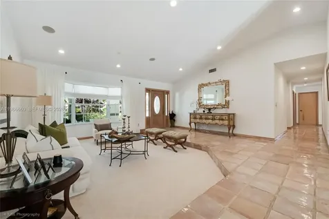 10422 SW 121st Street Miami FL 33176