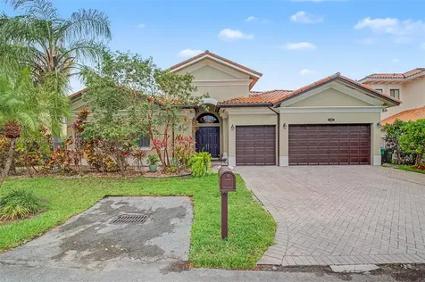 19528 SW 79th Place Cutler Bay FL 33157