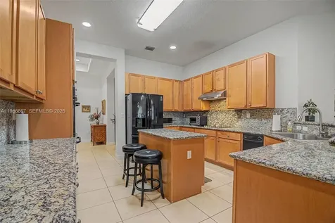 19528 SW 79th Place Cutler Bay FL 33157