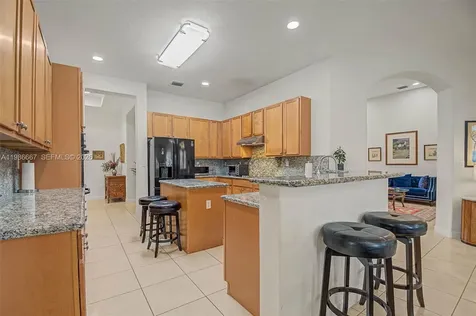 19528 SW 79th Place Cutler Bay FL 33157