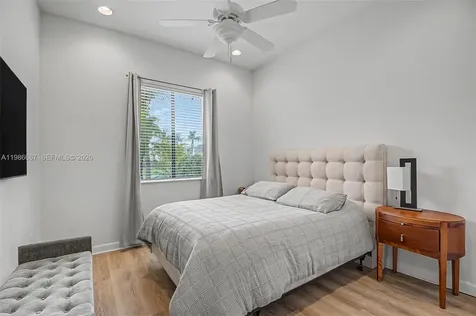 19528 SW 79th Place Cutler Bay FL 33157