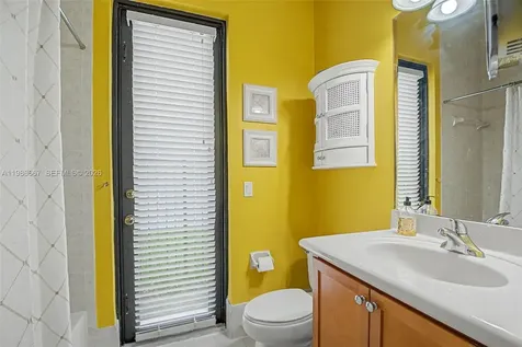 19528 SW 79th Place Cutler Bay FL 33157