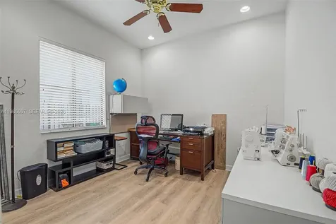19528 SW 79th Place Cutler Bay FL 33157