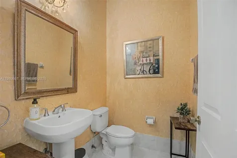 19528 SW 79th Place Cutler Bay FL 33157