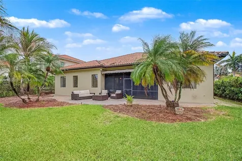 19528 SW 79th Place Cutler Bay FL 33157
