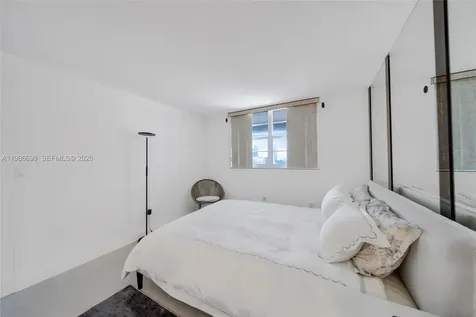 465 Ocean Drive Miami Beach FL 33139