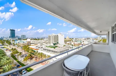 465 Ocean Drive Miami Beach FL 33139