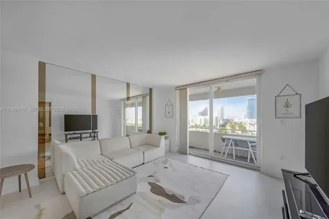 465 Ocean Drive Miami Beach FL 33139