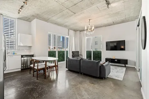 133 NE 2nd Avenue Miami FL 33132