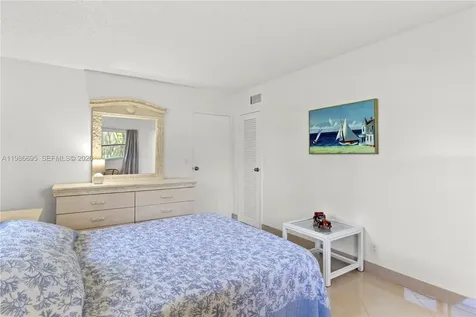 3 Abbey Lane Delray Beach FL 33446