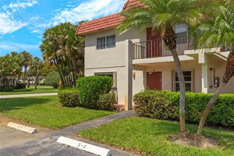 3 Abbey Lane Delray Beach FL 33446