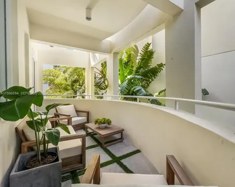 100 Collins Avenue Miami Beach FL 33139