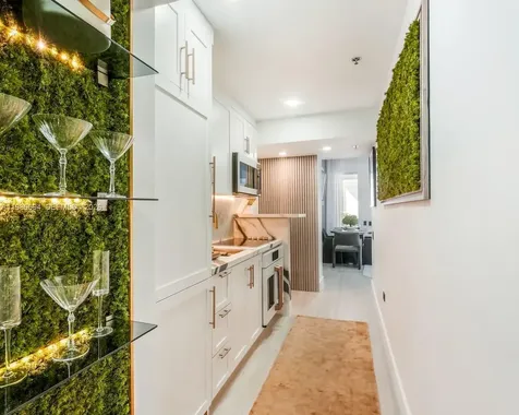 100 Collins Avenue Miami Beach FL 33139