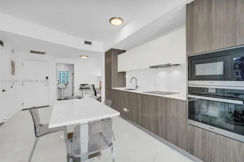 2900 NE 7th Avenue Miami FL 33137