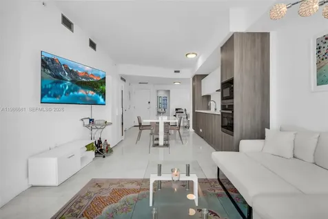 2900 NE 7th Avenue Miami FL 33137