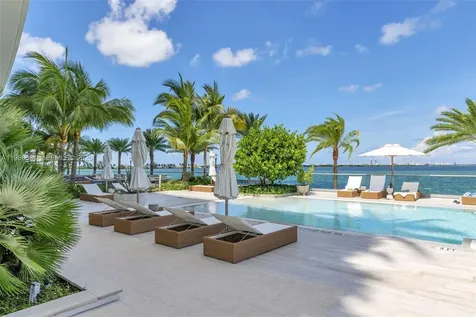 2900 NE 7th Avenue Miami FL 33137