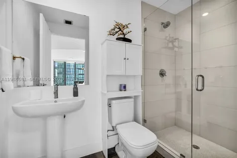 2900 NE 7th Avenue Miami FL 33137