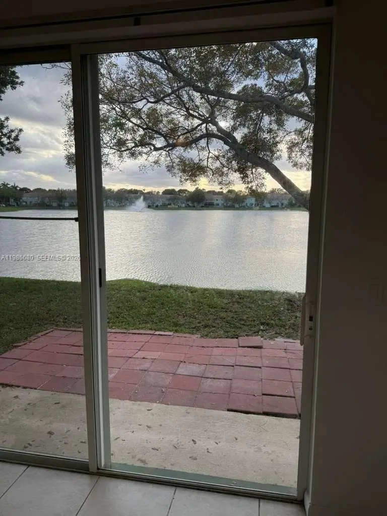 2470 SE 15th Place Homestead FL 33035