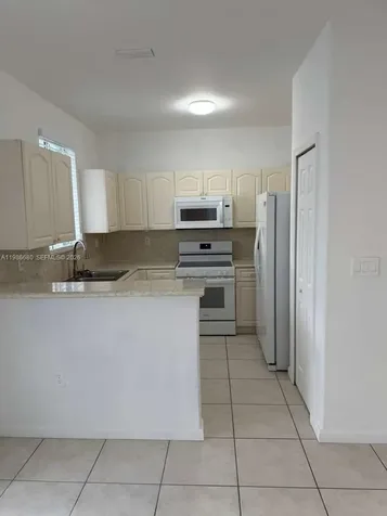 2470 SE 15th Place Homestead FL 33035